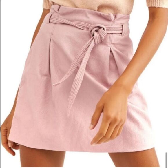 Free people baby pink leather mini skirt 6 with belt zip up short - Picture 1 of 10